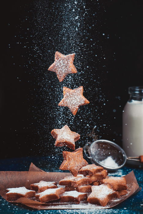 A process of sugar decoration on baked goods. 