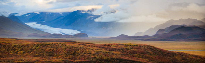 Breathtaking panoramic photo of the Denali highway in Alaska