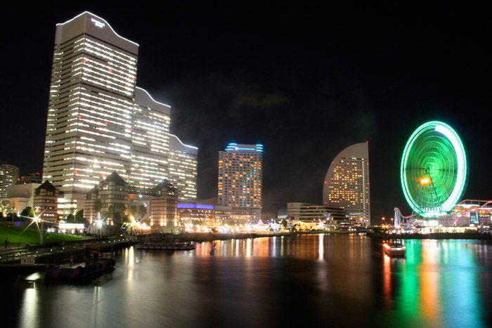 The waterfront area of Yokohama at night