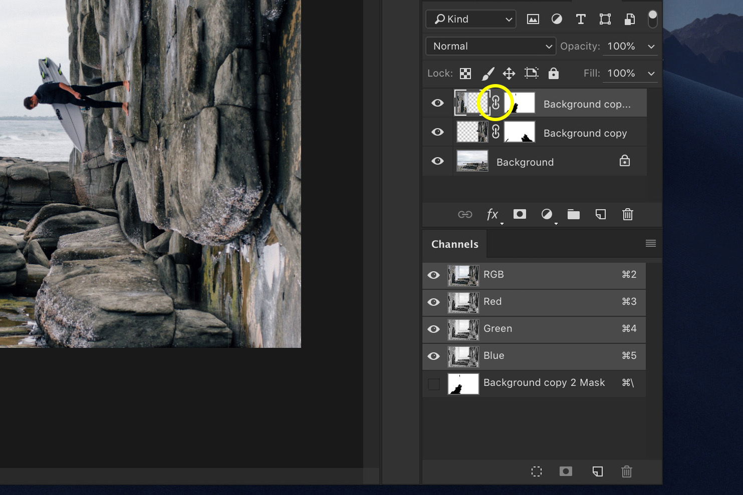 A screenshot showing how to Do a Bend and Warp Trick in Photoshop - unlinking layers