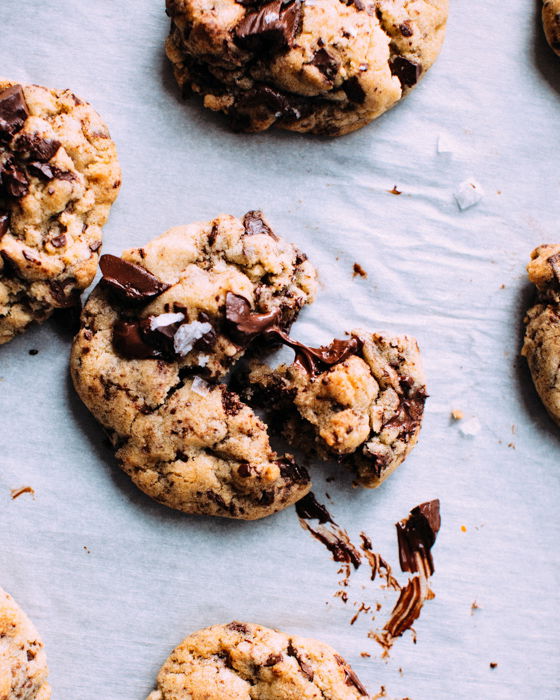 Bright and airy food flat lay using cookie photography