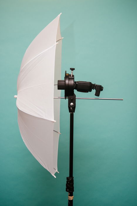 A light source with umbrella for the 3 point lighting setup