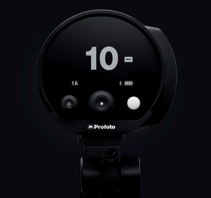 the Profoto b10 flash