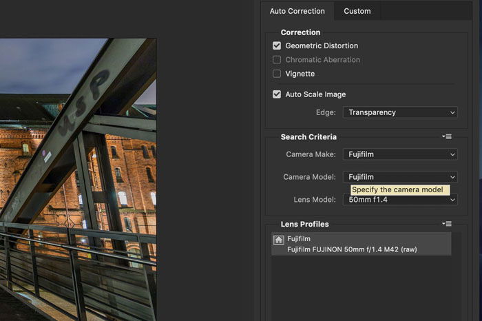 Screenshot of choosing camera and lens model in Photoshop lens correction