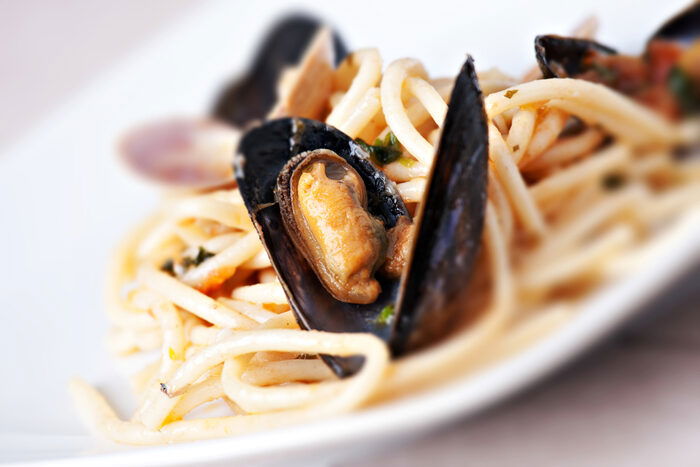 Photo of a plate of spaghetti with clams