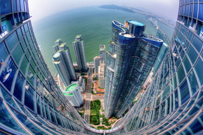 Urbex idea: incredible cityscape taking from a high rooftop