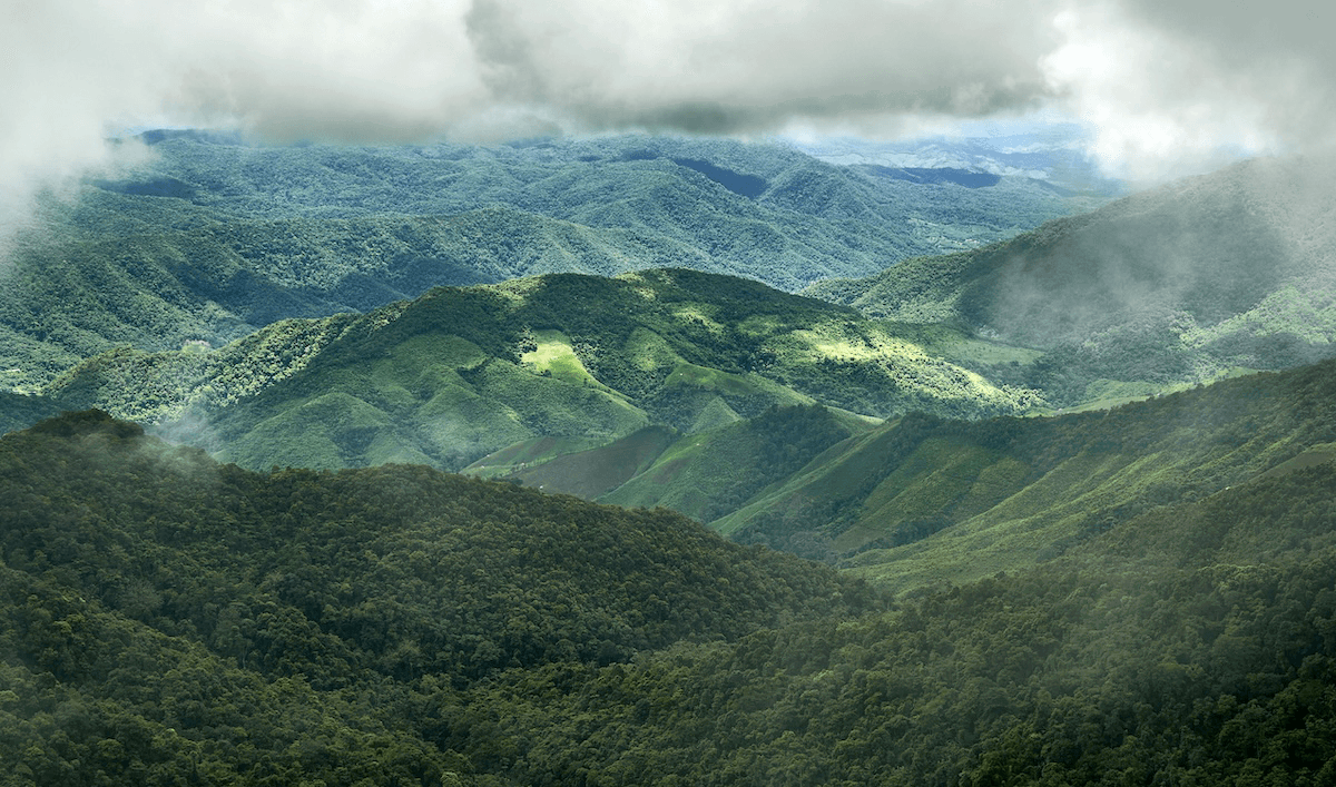 A grassy mountain landscape on an overcast day with light that suits the Overcast 8 Rule better than the Sunny 16 rule