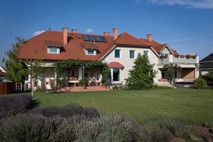 Photo of a house during daytime