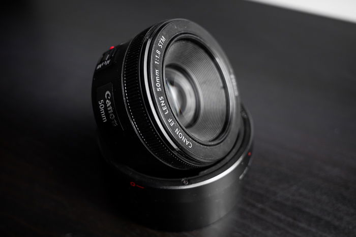 Canon EF 50mm f 1.8 