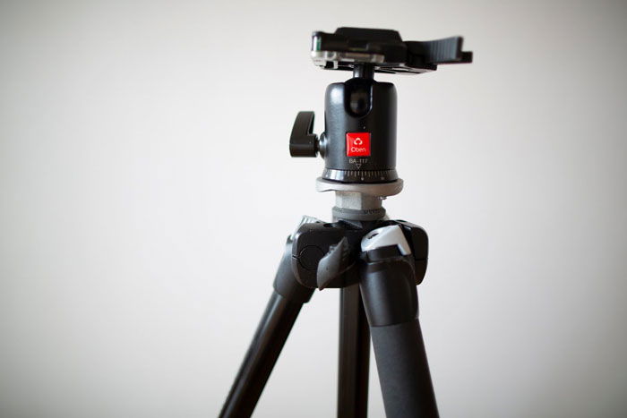 Manfrotto 294 Aluminum Tripod