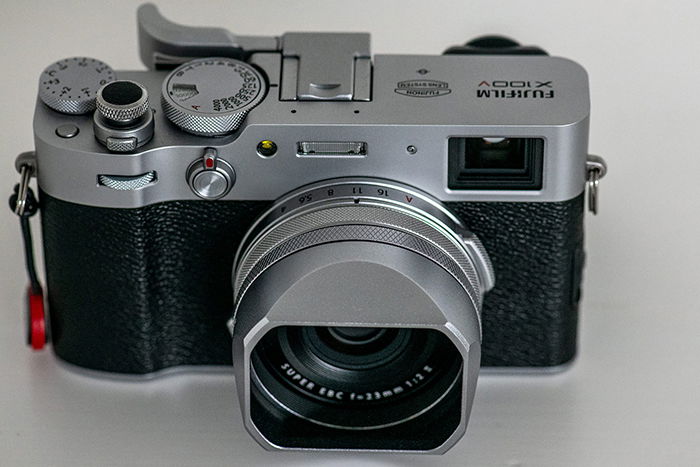 Picture of the Fuji X100V mirrorless camera