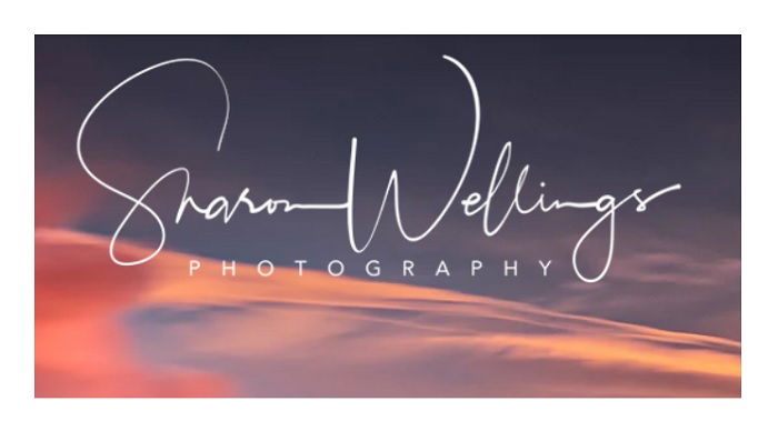 Sharon Wellings' signature as a logo