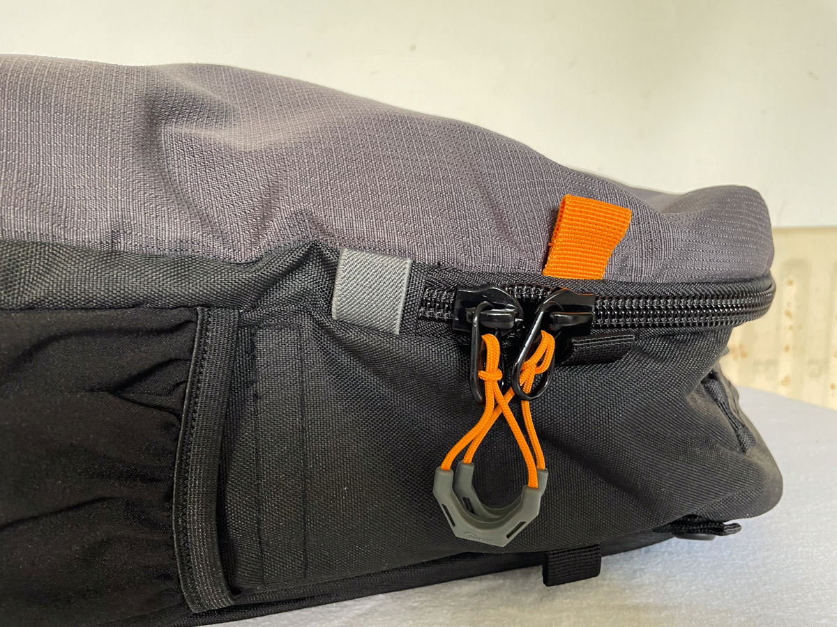 Zipper tags in the Lowepro Trekker Lite