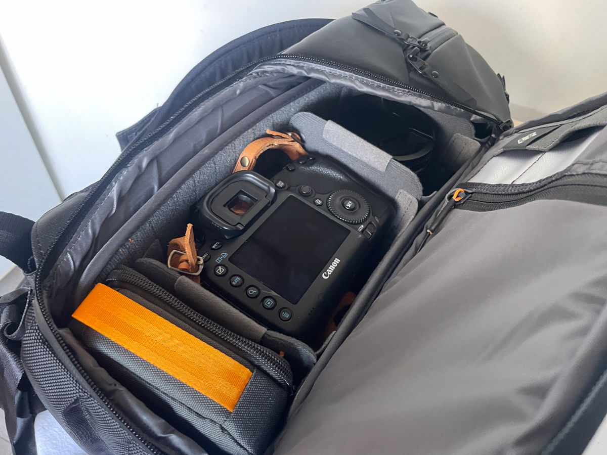 camera inside the Lowepro Freeline