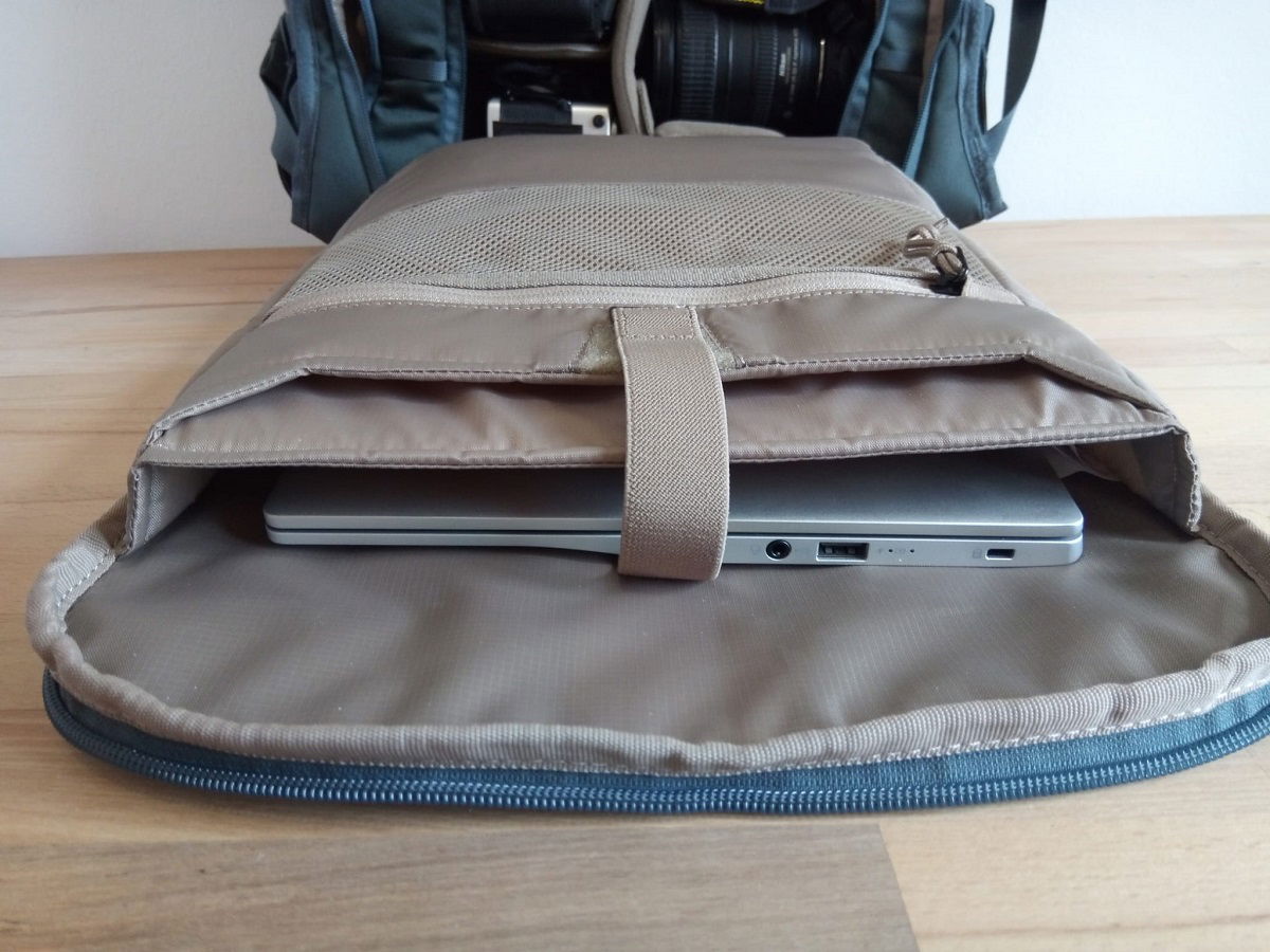 Laptop Pocket with Laptop