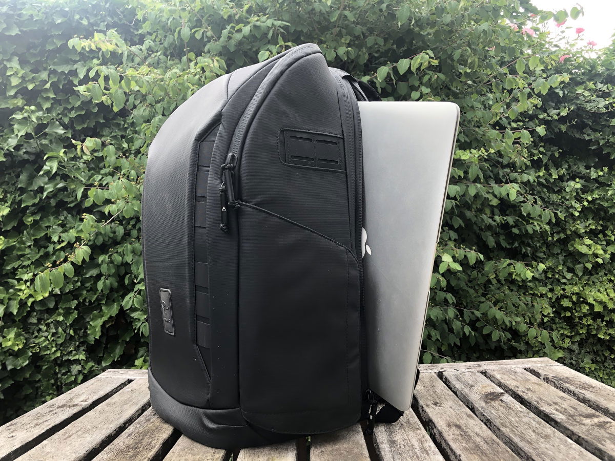 Nomatic everyday backpack review best sale