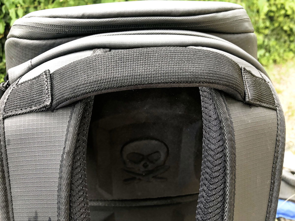 Detail of the shoulder strap attachment