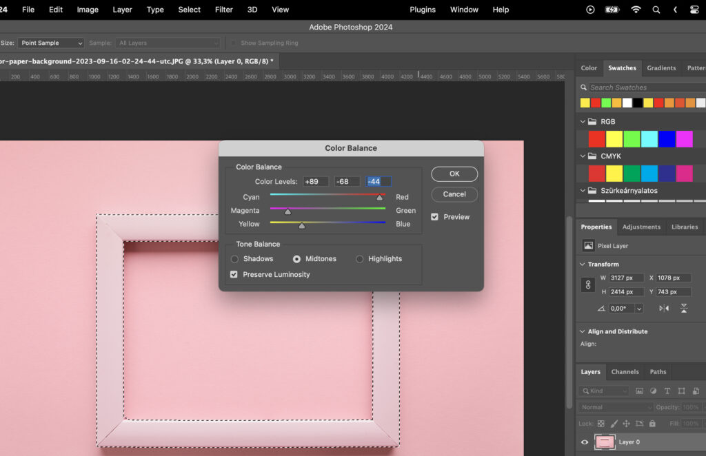 A graphic design program where a pink frame is being designed, with a tool window open showing various design options. 