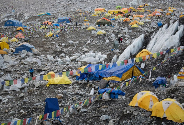 Tents and rubbish on Himalayan mountainside